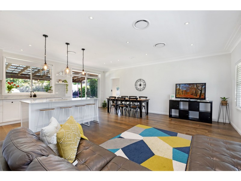 11 Clarence Crescent, Sylvania Waters NSW 2224