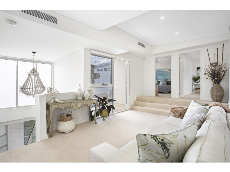 8A Crescent Road, Caringbah South NSW 2229