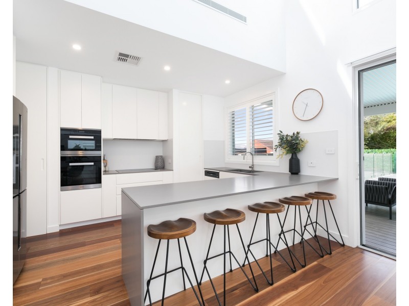 105 Bunarba Road, Gymea Bay NSW 2227