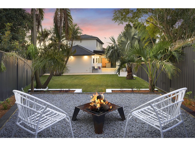 2 Frances Place, Miranda NSW 2228