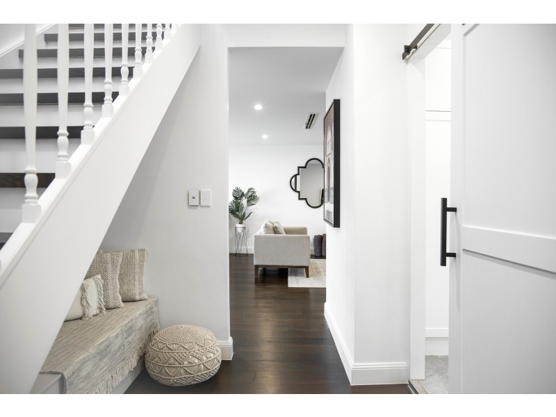 2 Frances Place, Miranda NSW 2228