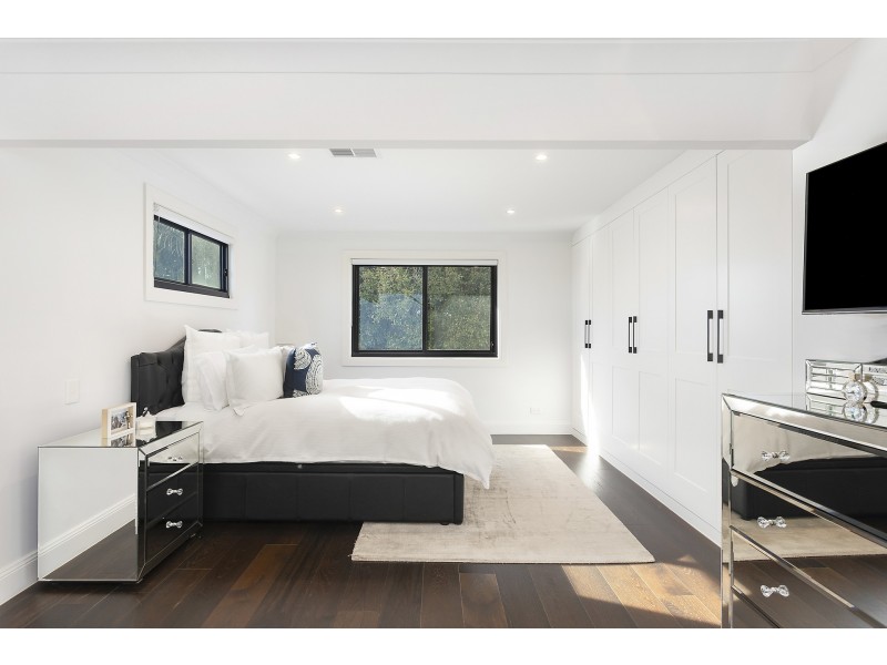 2 Frances Place, Miranda NSW 2228