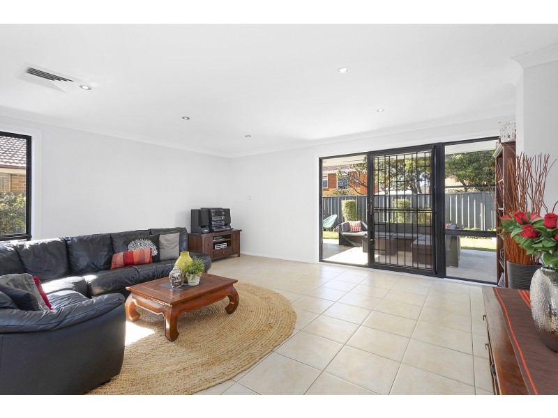 13 Bimbadeen Avenue, Miranda NSW 2228