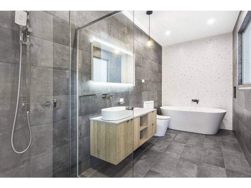 3/23 Gannons Road, Caringbah NSW 2229