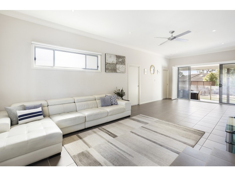 4 Scott Place, Kirrawee NSW 2232
