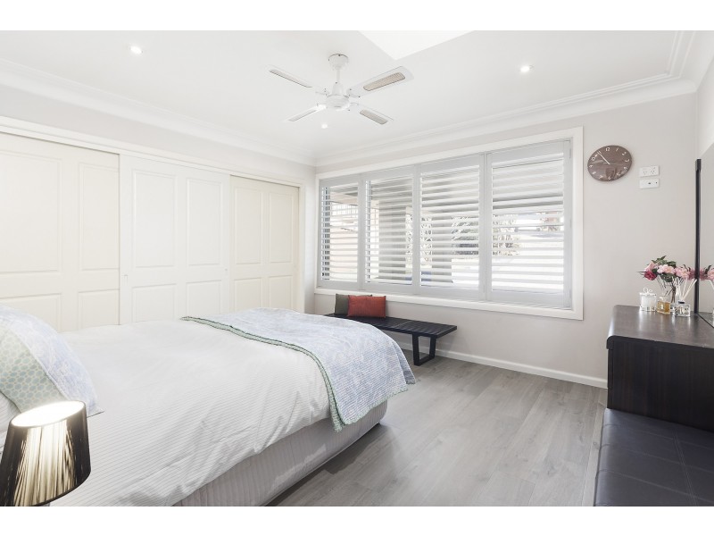 4 Scott Place, Kirrawee NSW 2232