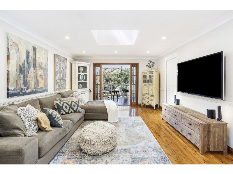 2 Weemala Avenue, Kirrawee NSW 2232