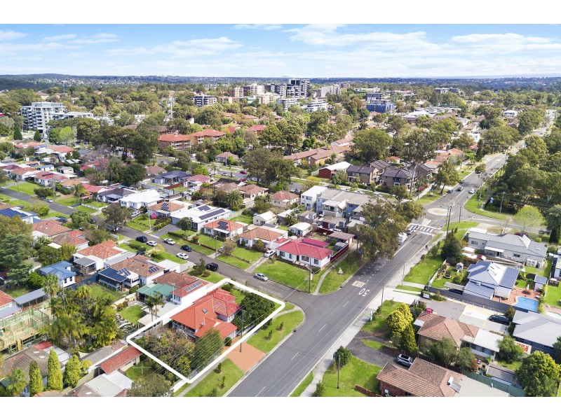 2 Weemala Avenue, Kirrawee NSW 2232