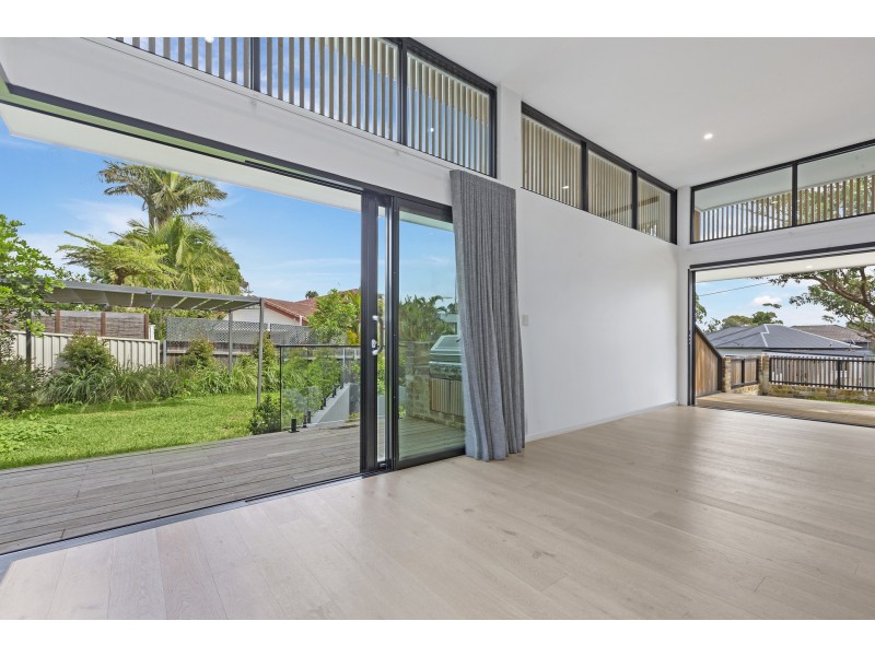 3/2 Yuruga Avenue, Caringbah South NSW 2229