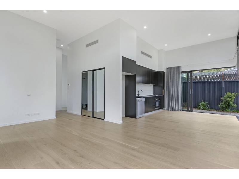 3/2 Yuruga Avenue, Caringbah South NSW 2229