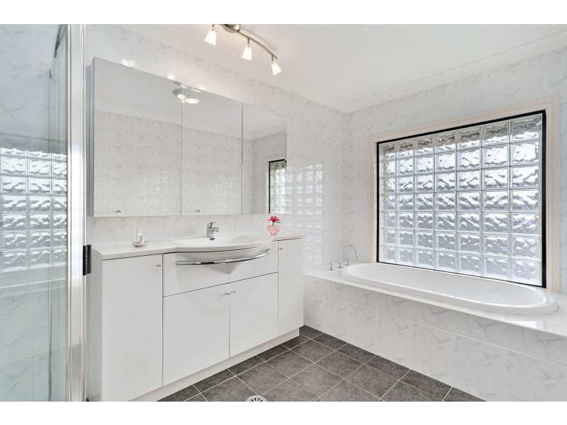 27 Castelnau Street, Caringbah South NSW 2229