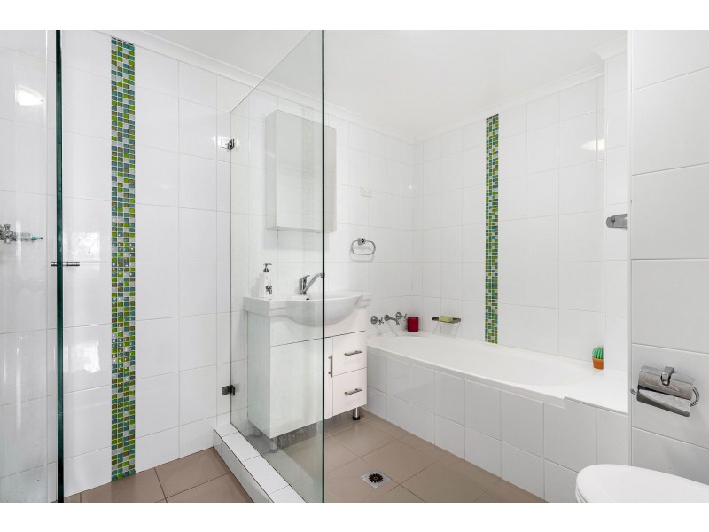 2/50-54 The Grand Parade, Sutherland NSW 2232