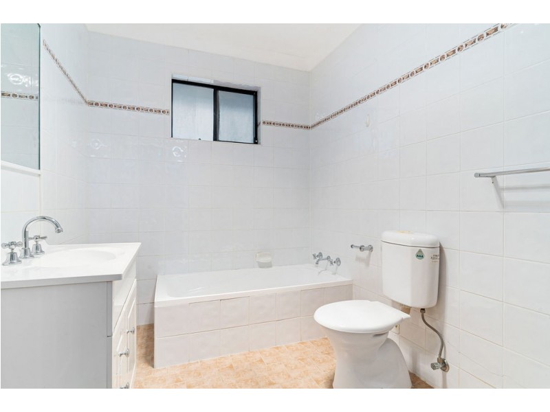 4/8 Warumbui Avenue, Miranda NSW 2228