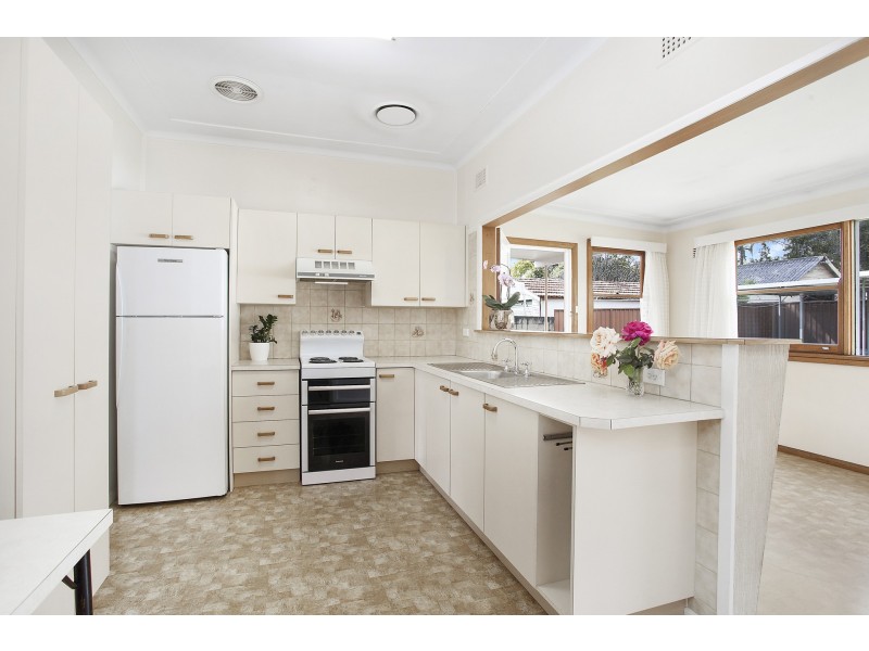 32 Animbo Street, Miranda NSW 2228