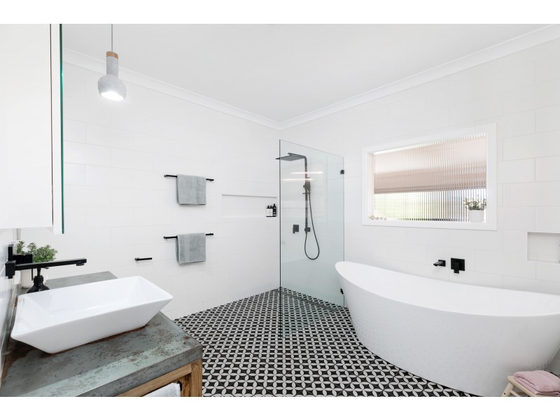 25 Caravan Head Road, Oyster Bay NSW 2225