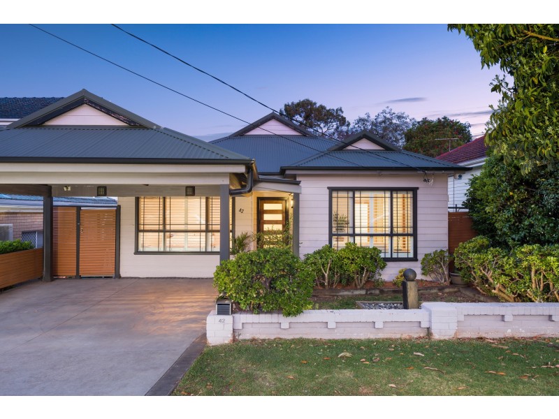 42 Mulyan Street, Como NSW 2226