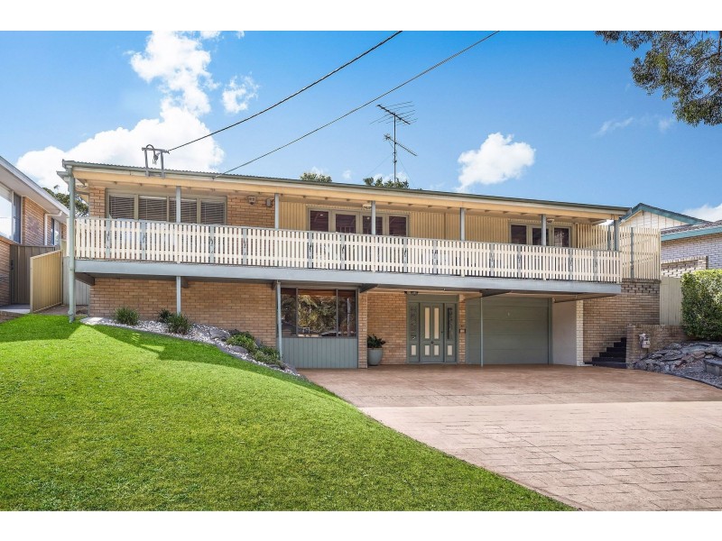 15 Leichhardt Crescent, Sylvania NSW 2224