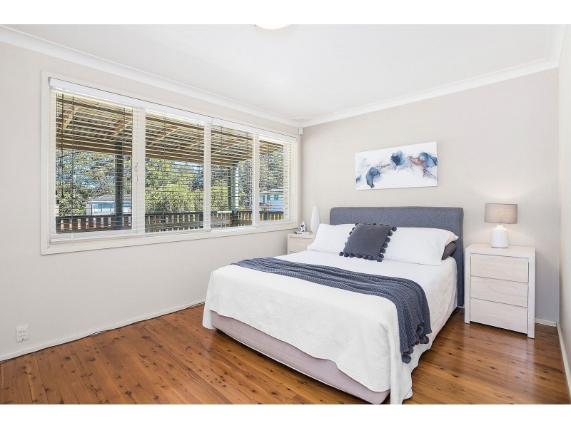 15 Leichhardt Crescent, Sylvania NSW 2224