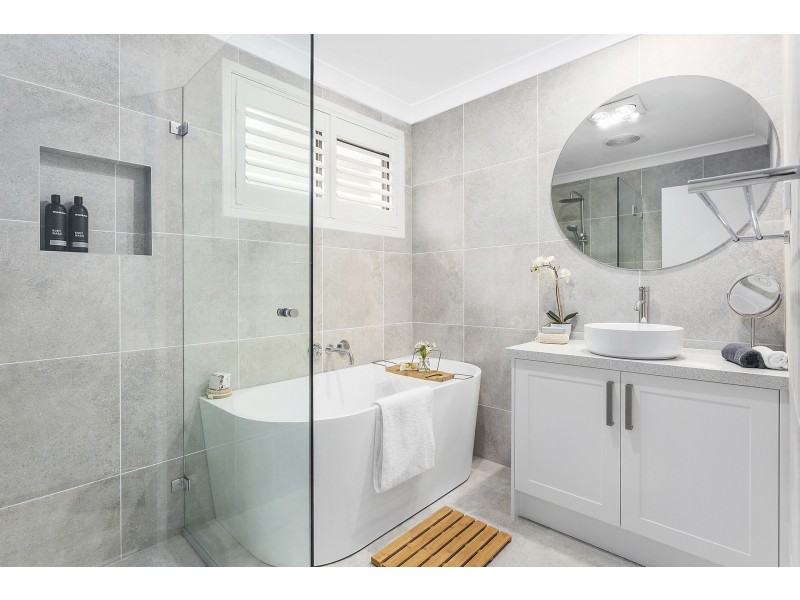 15 Ferguson Close, Menai NSW 2234