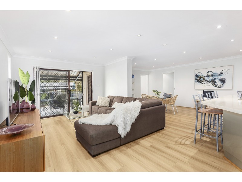 15 Ferguson Close, Menai NSW 2234