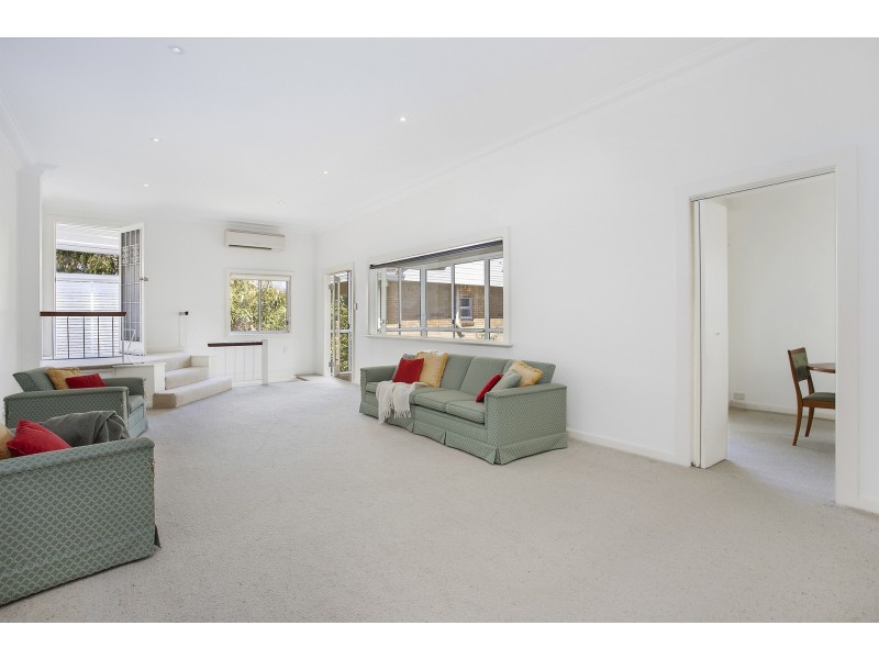 13 Young Street, Sylvania NSW 2224