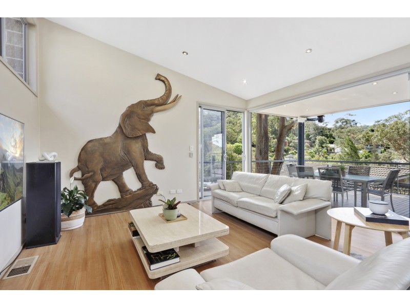 24b The Crescent, Woronora NSW 2232