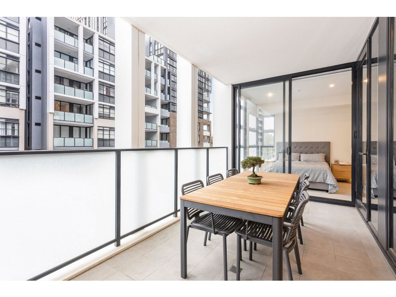 207/7 Village Place, Kirrawee NSW 2232