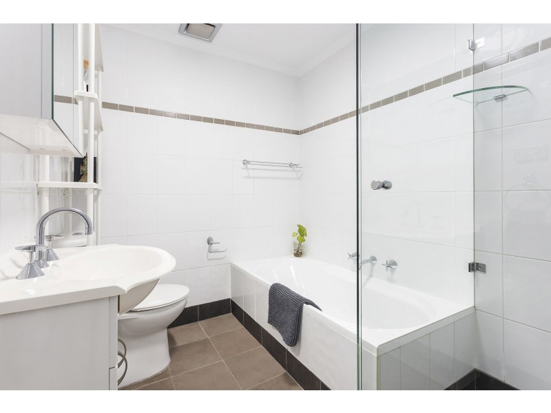 2/18-22 Gray Street, Sutherland NSW 2232