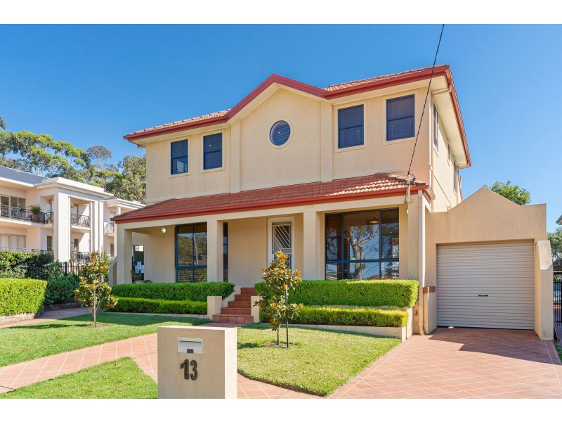 13 Wyralla Road, Yowie Bay NSW 2228