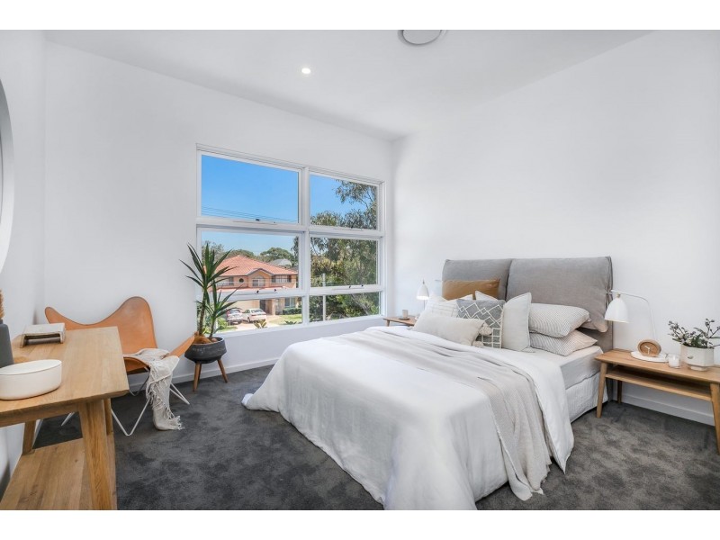8a Kirkwood Road, Cronulla NSW 2230