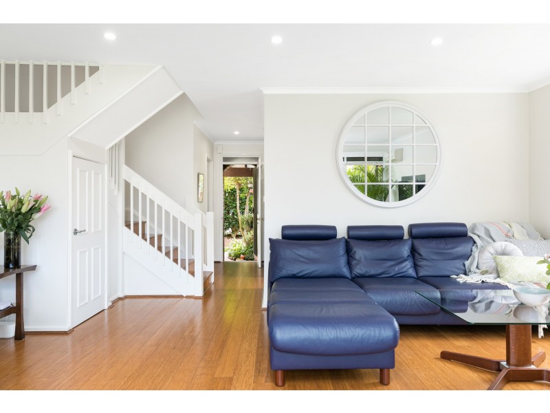 2/82 Yathong Road, Caringbah NSW 2229