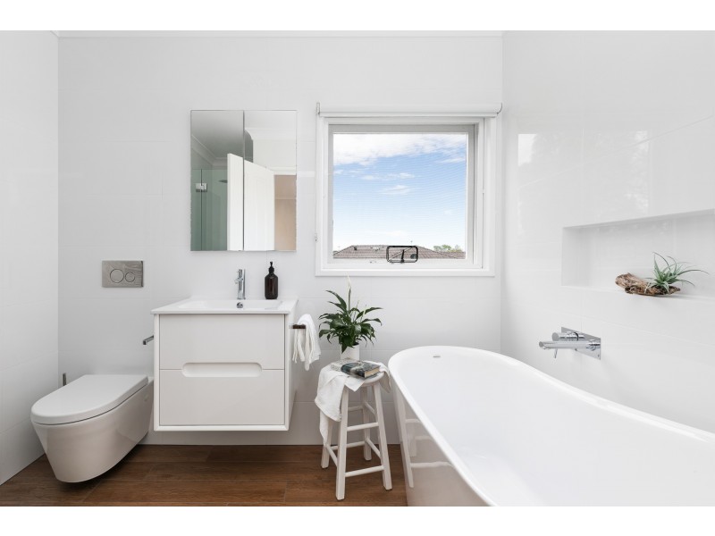 2/82 Yathong Road, Caringbah NSW 2229