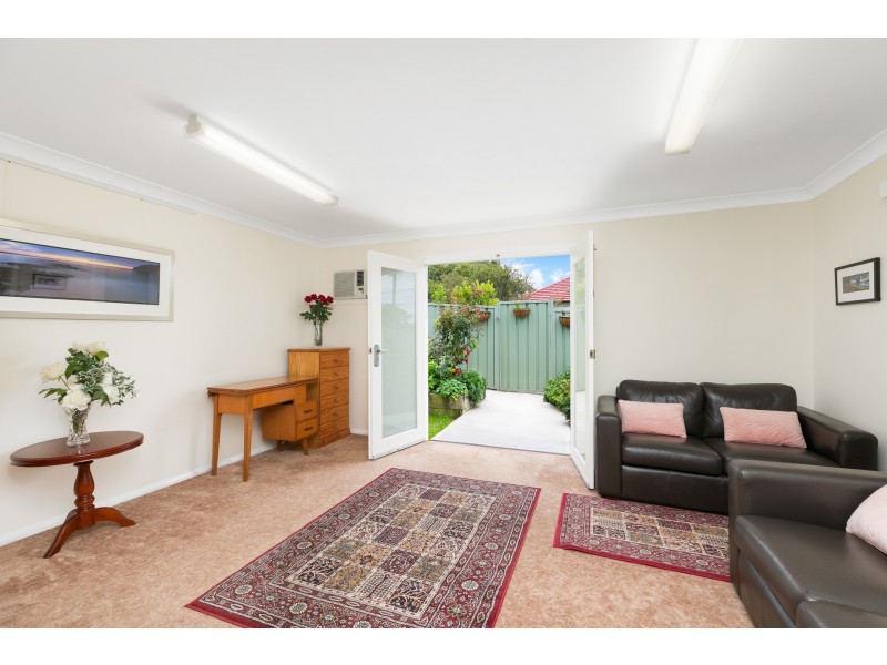 42 Woronora Crescent, Como NSW 2226