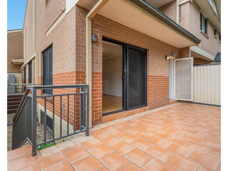 4/8 Warumbui Avenue, Miranda NSW 2228