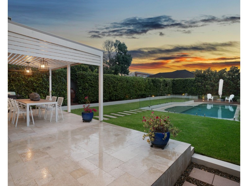 15 Arcadia Avenue, Gymea Bay NSW 2227