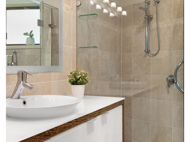 18 Valley Way, Gymea Bay NSW 2227