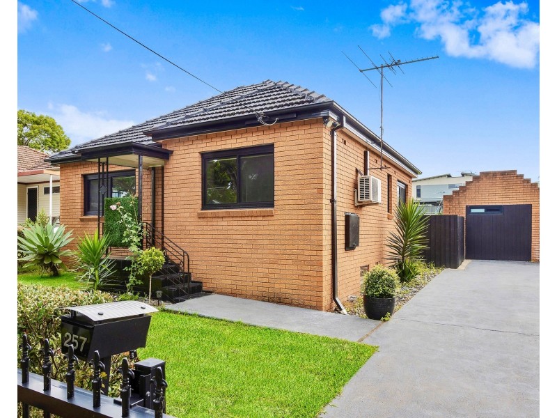 257 Taren Point Road, Caringbah NSW 2229