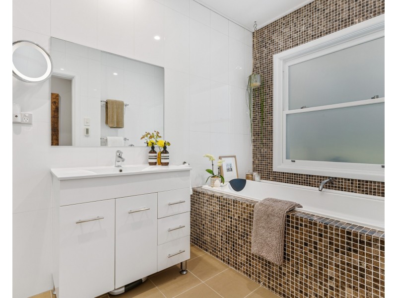 31 Manning Street, Oyster Bay NSW 2225