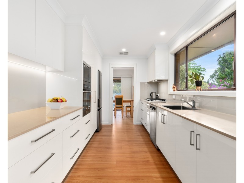 11 Banool Street, Kareela NSW 2232