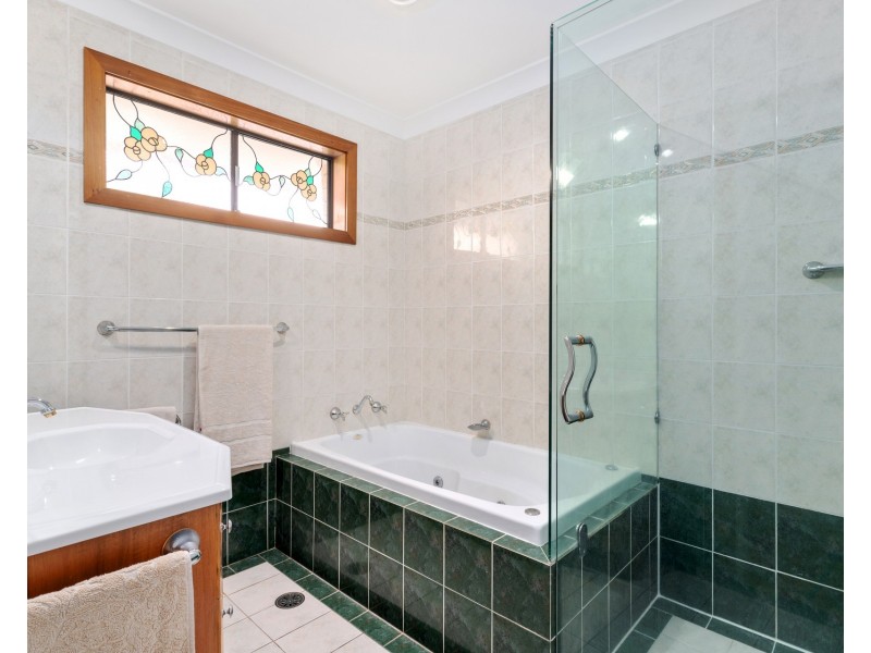 11 Banool Street, Kareela NSW 2232