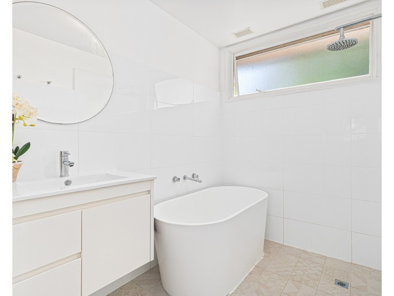 8 Albany Place, Kareela NSW 2232