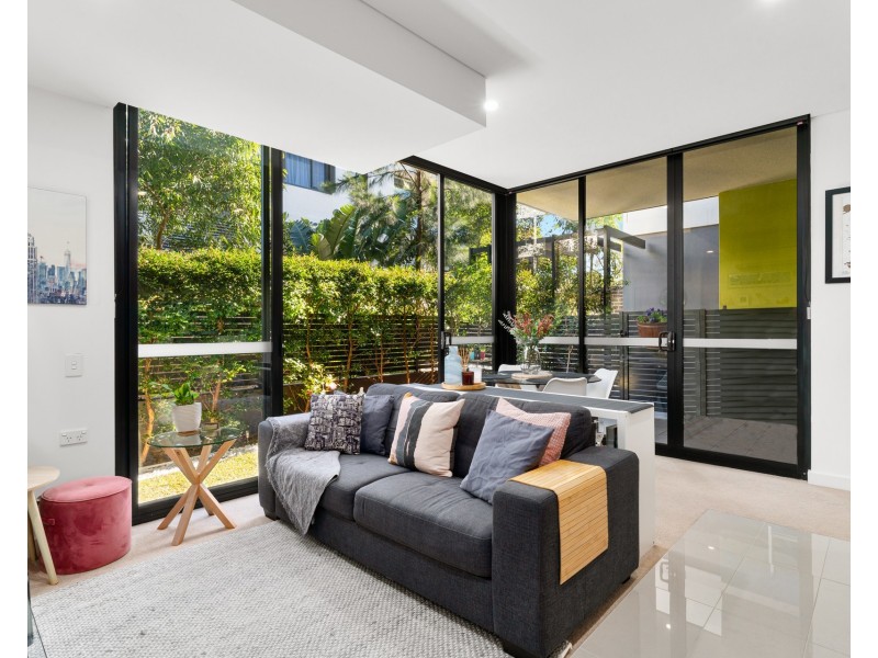 A 3/18 Pinnacle Street, Miranda NSW 2228