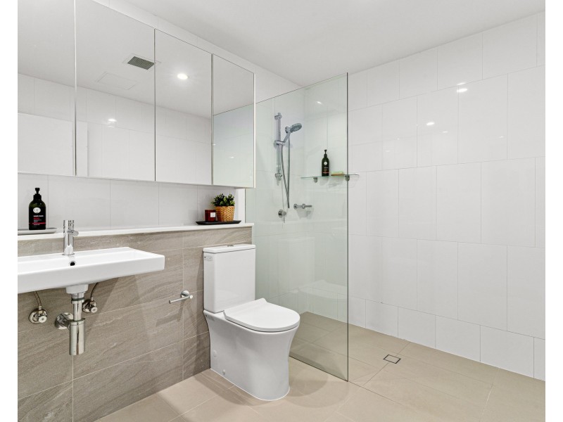 A 3/18 Pinnacle Street, Miranda NSW 2228