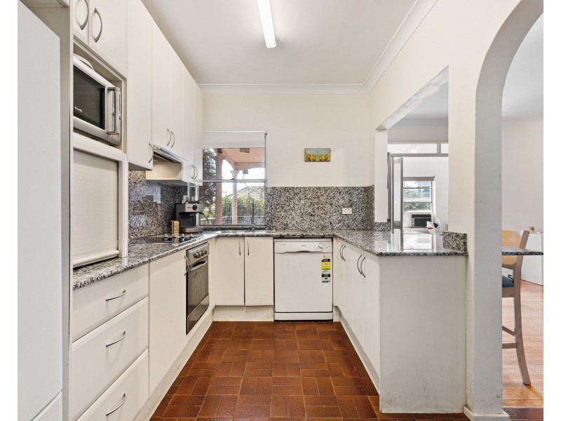 1/1 Swan Street, Woolooware NSW 2230