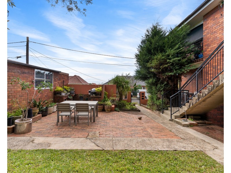 1/1 Swan Street, Woolooware NSW 2230