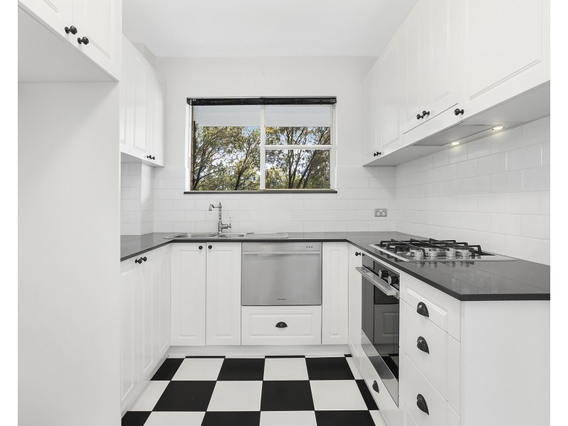 4/11 Kiora Road, Miranda NSW 2228