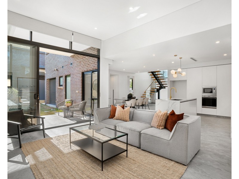 20a Snowden Avenue, Sylvania NSW 2224