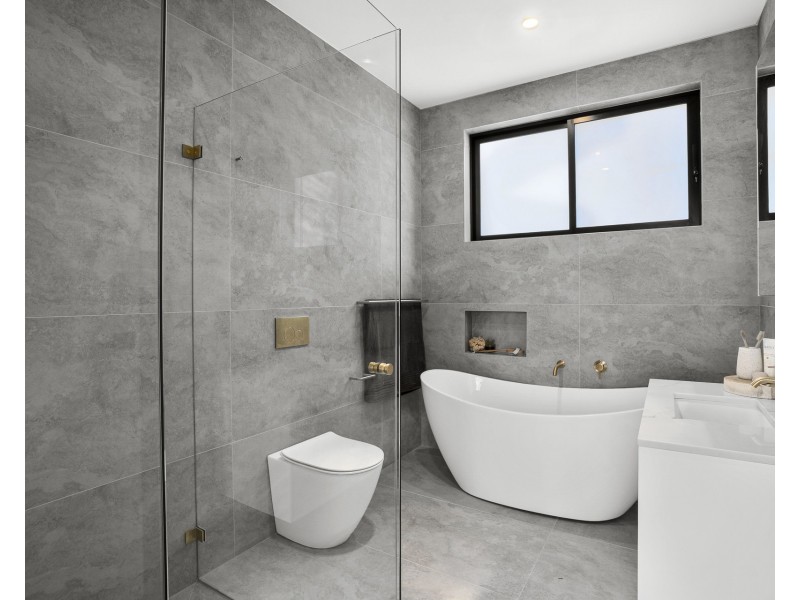 20a Snowden Avenue, Sylvania NSW 2224