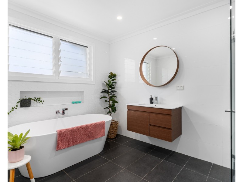 54 Bunarba Road, Gymea Bay NSW 2227