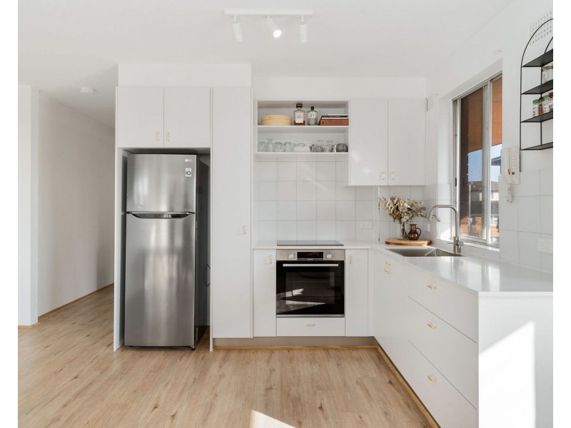 11/42 Seaview Street, Cronulla NSW 2230